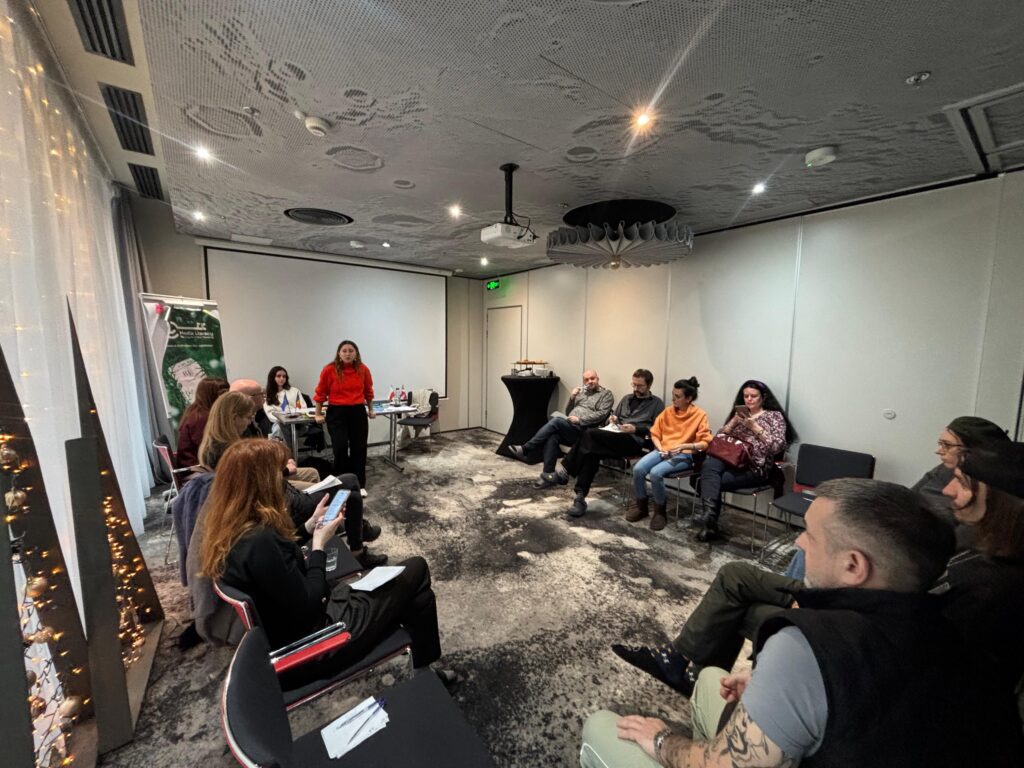 Medijpratība un kritiskā domāšana